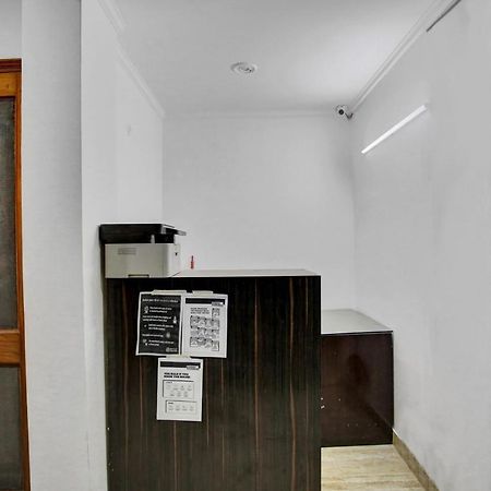 Oyo 82100 Golden Residency Noida Exterior photo